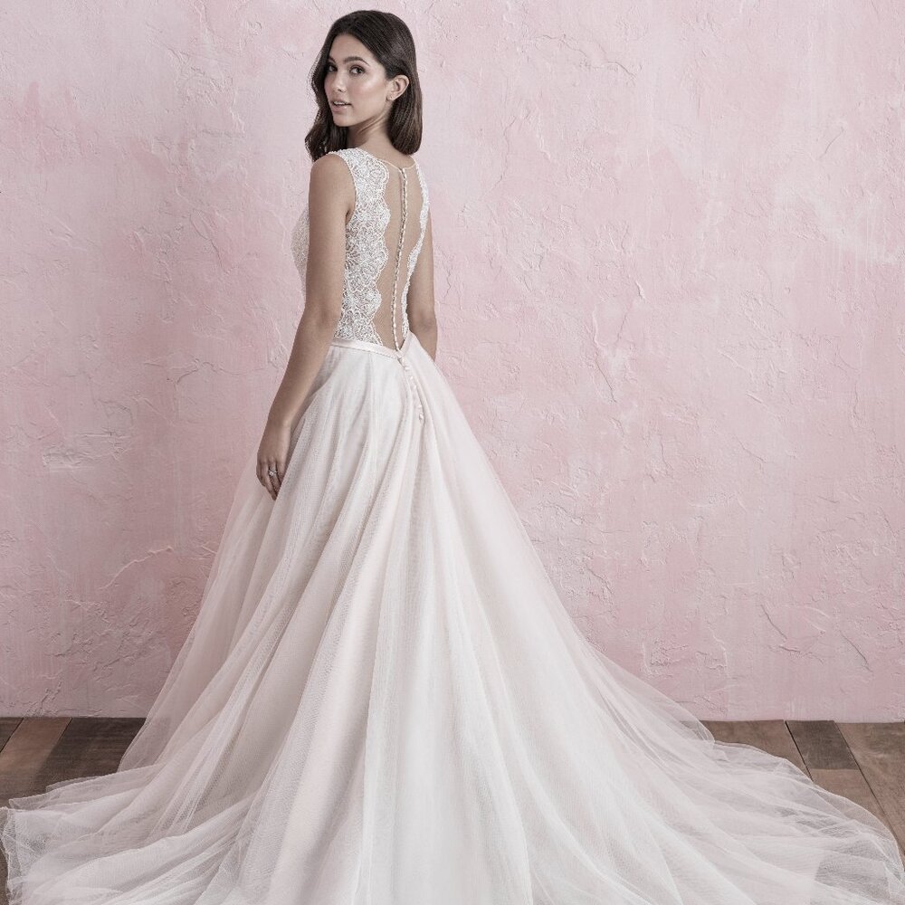 Allure Romance Wedding gown Ivory SZ 8 NEW with Tag!!!